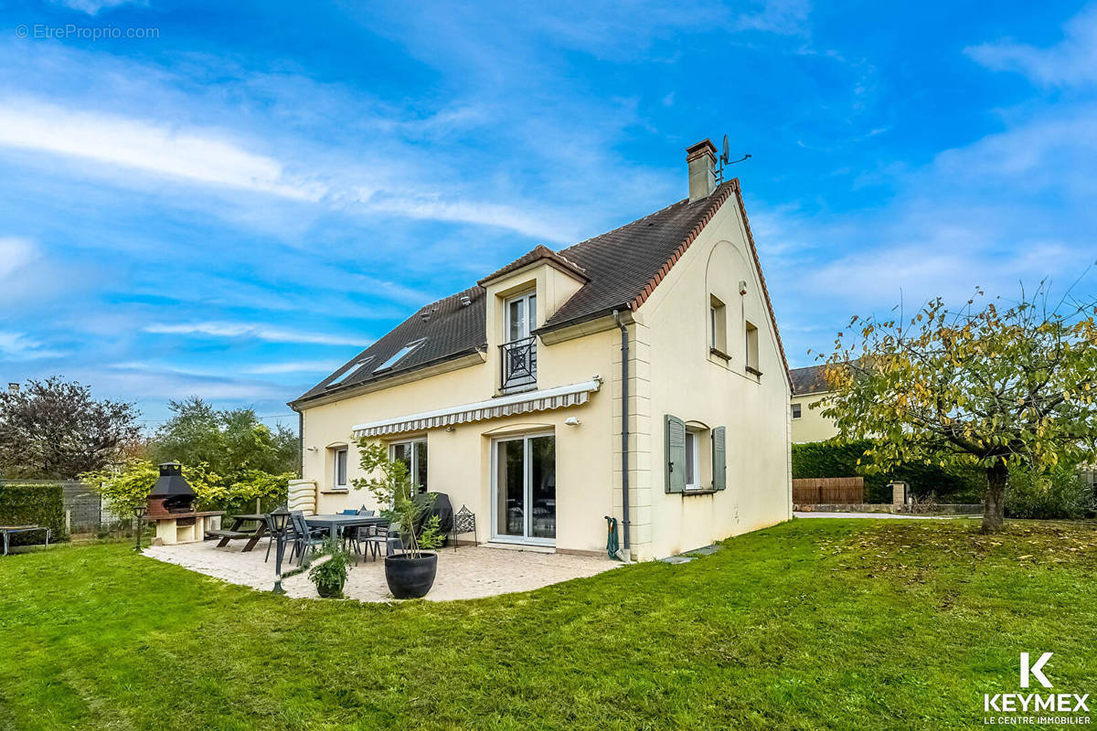 Maison à LA FRETTE-SUR-SEINE