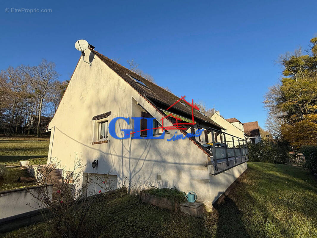 Maison à LE MEE-SUR-SEINE