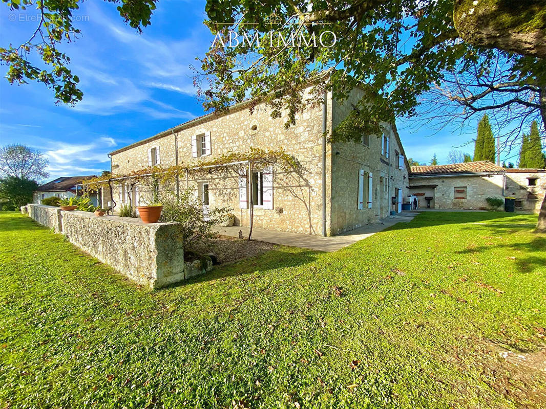 Maison à EYMET