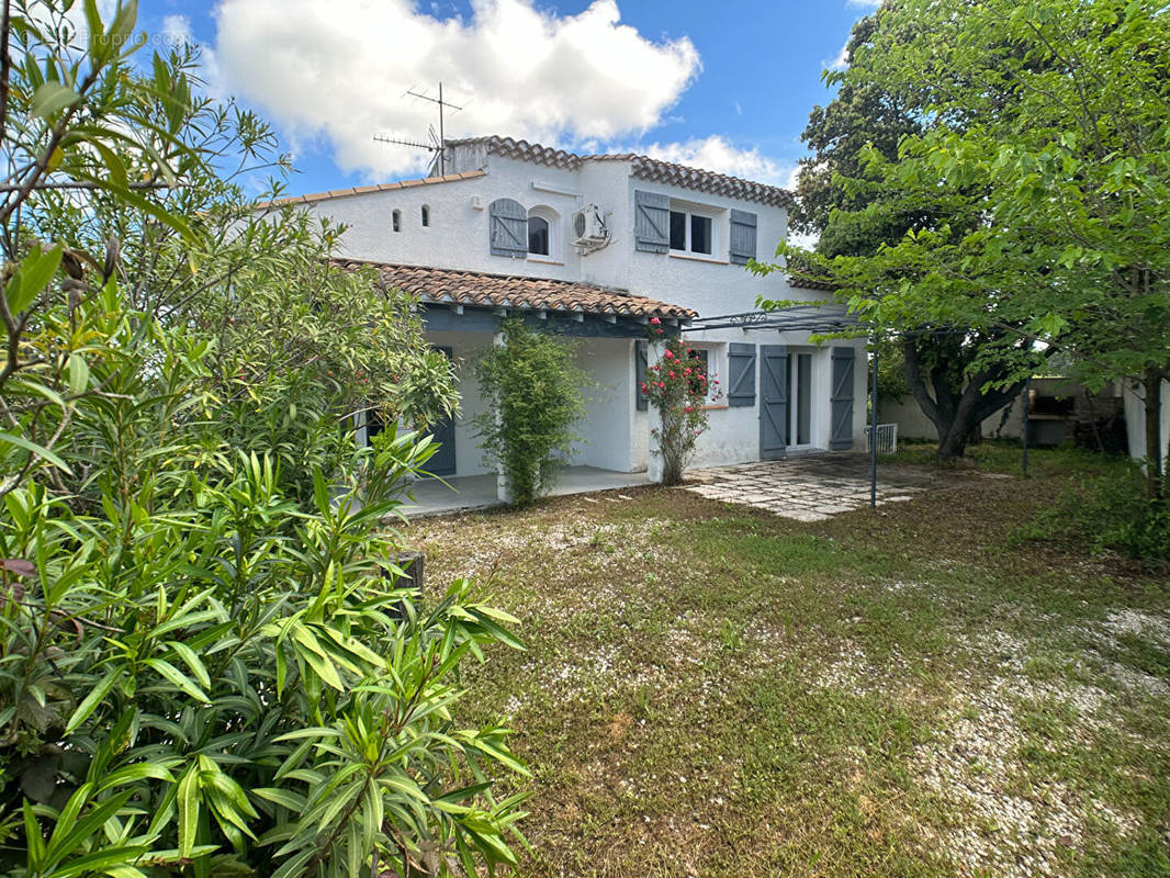 Maison à CASTRIES