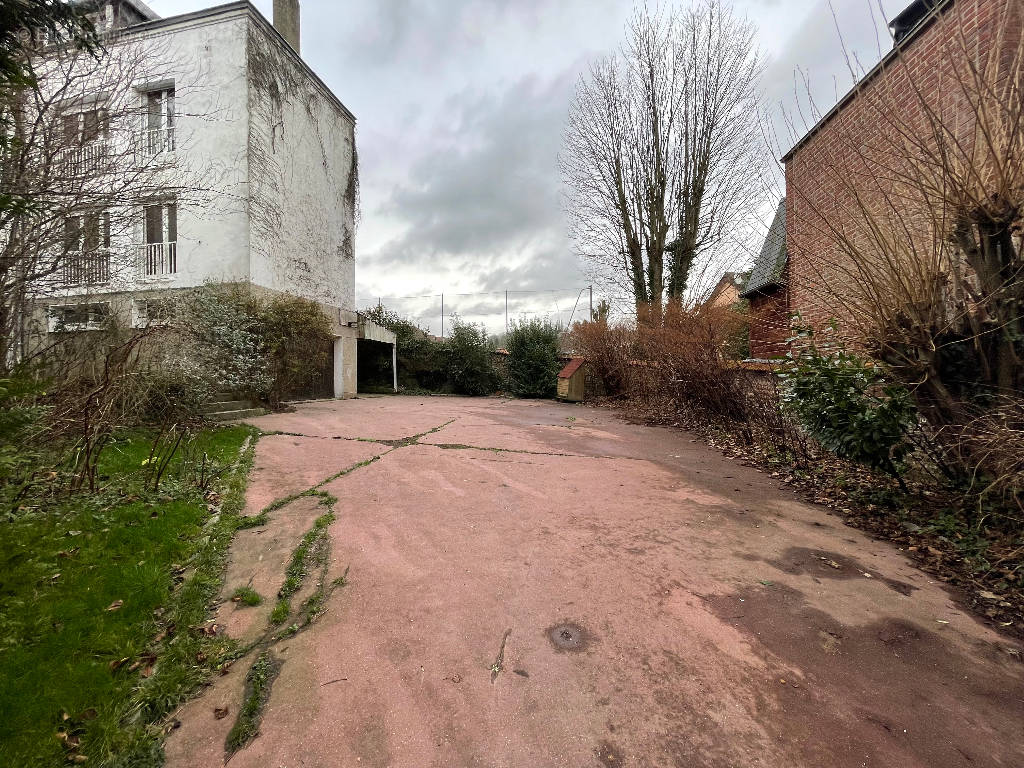 Parking à MONT-SAINT-AIGNAN