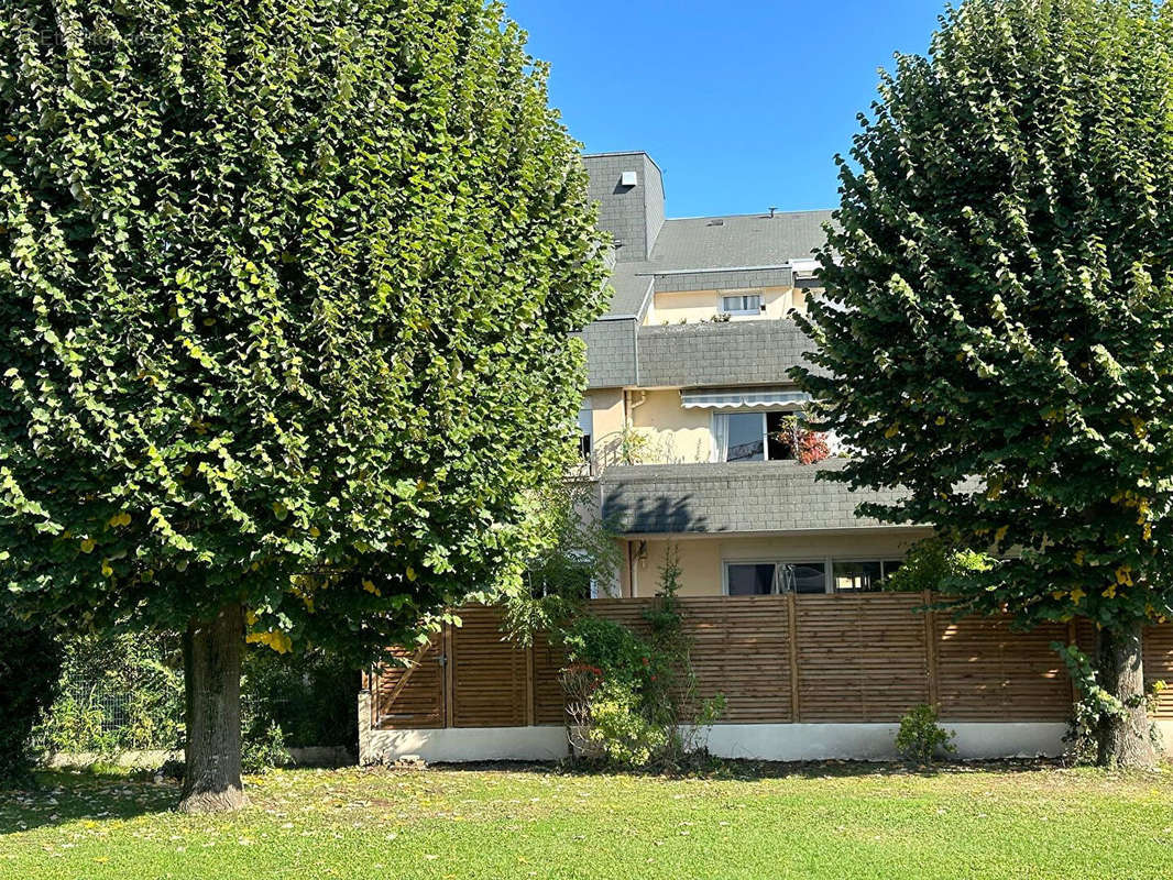 Appartement à RUEIL-MALMAISON