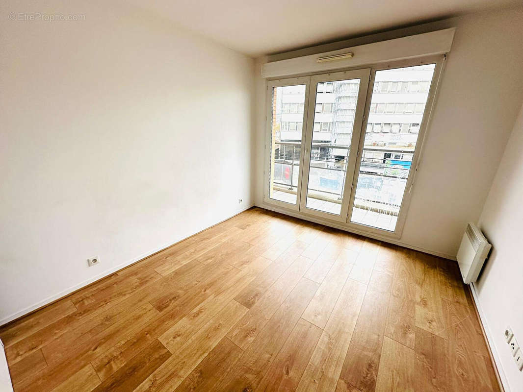 Appartement à NANTERRE