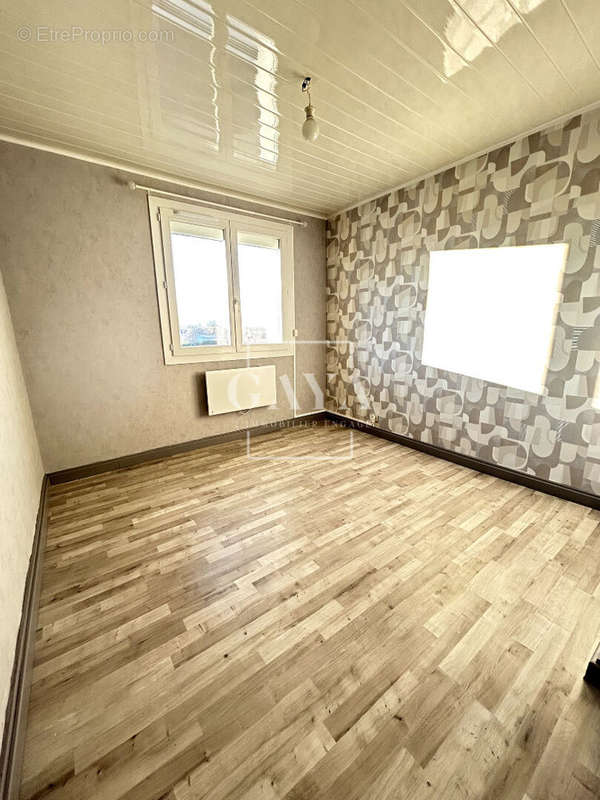 Appartement à DOMENE