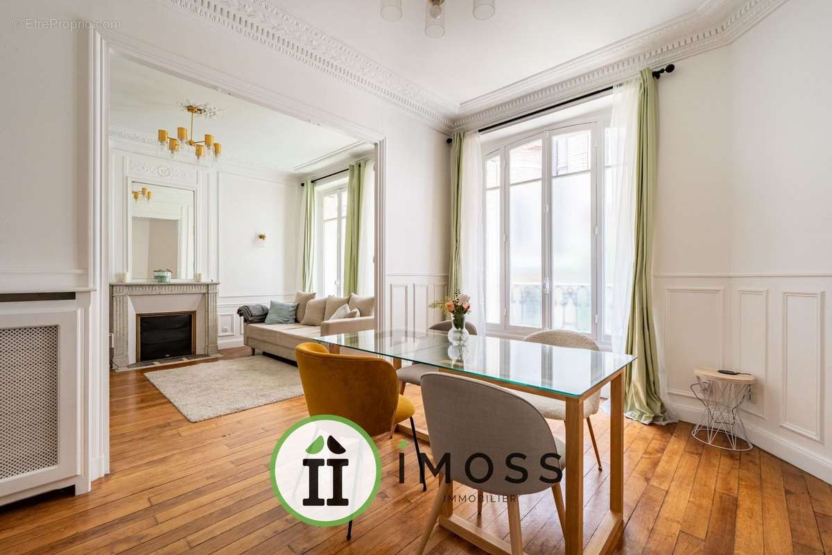 Appartement à PARIS-17E