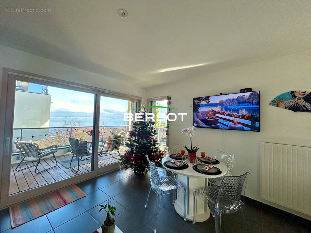 Appartement à EVIAN-LES-BAINS