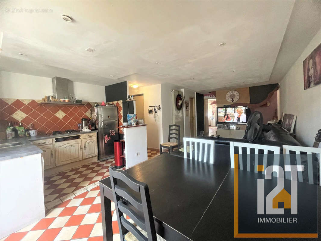 Appartement à BEAUCAIRE