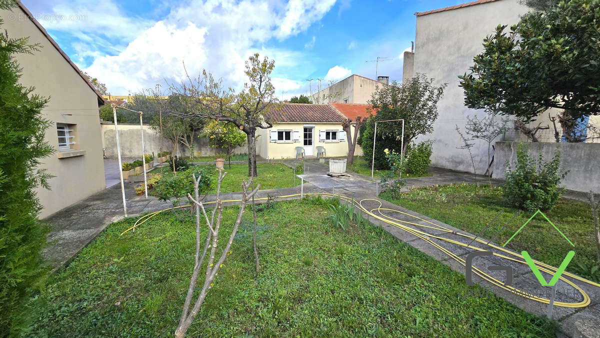 Maison à NIMES