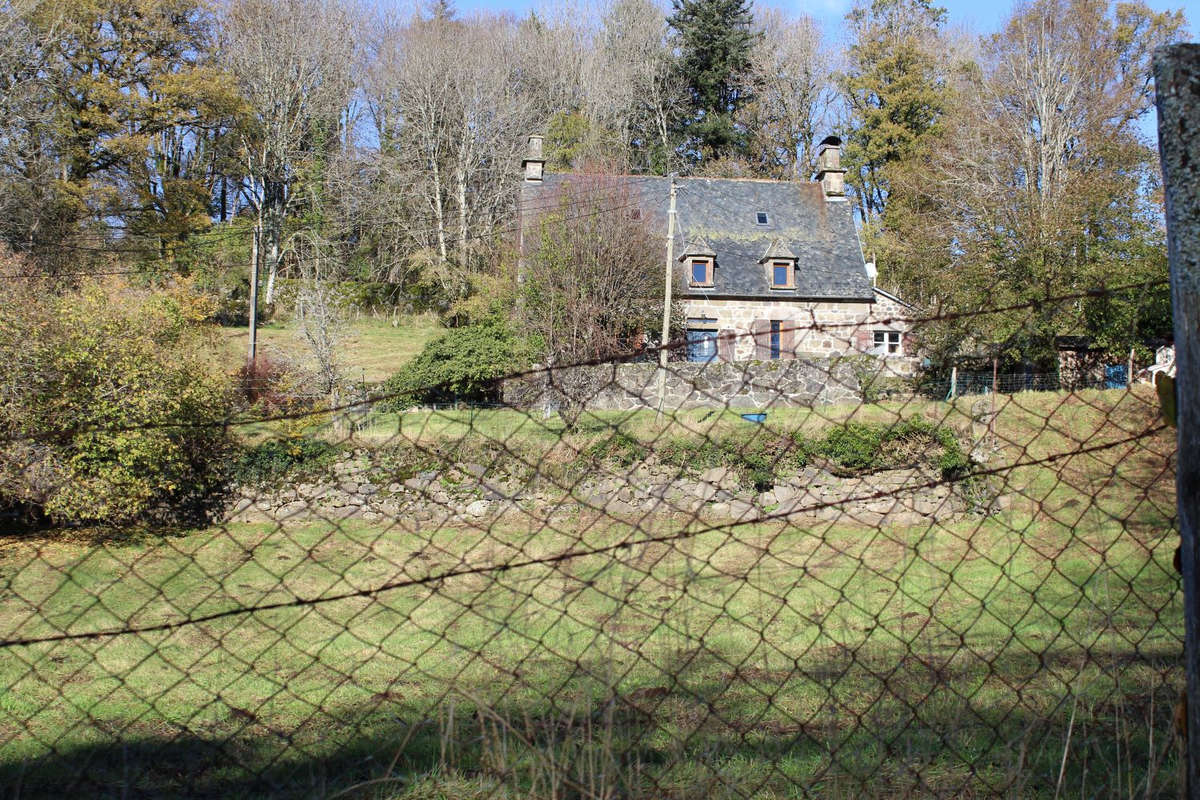 Maison à SAINT-MARTIN-VALMEROUX