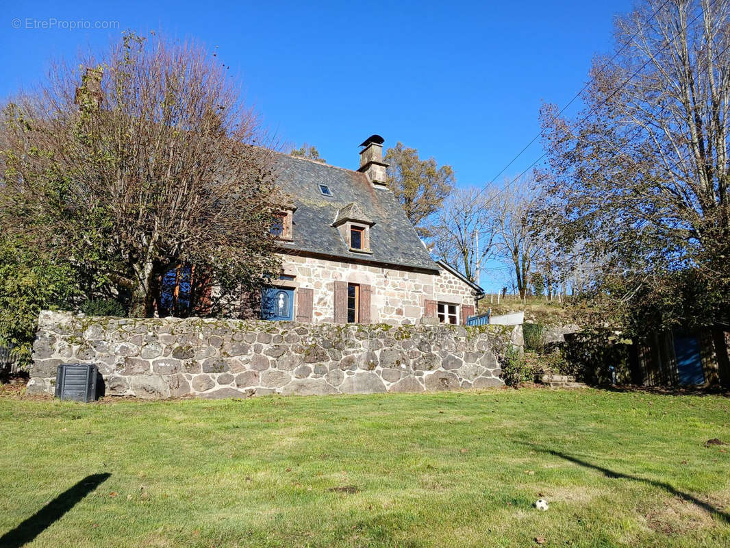 Maison à SAINT-MARTIN-VALMEROUX