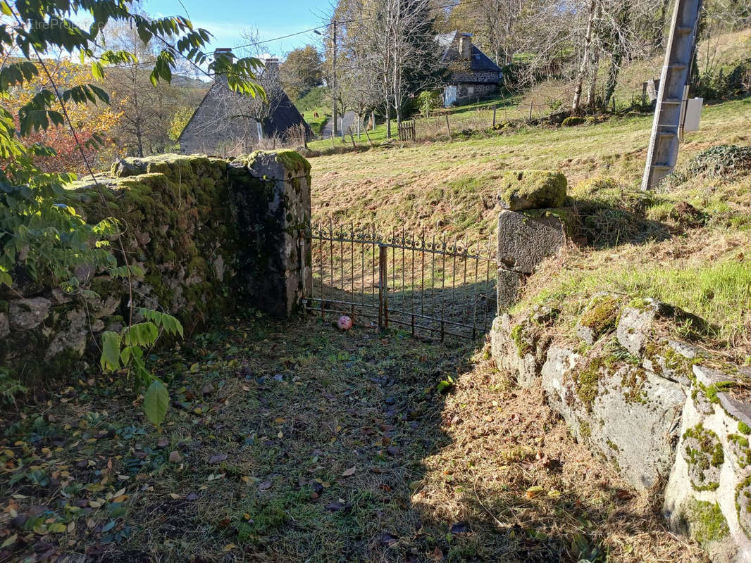 Maison à SAINT-MARTIN-VALMEROUX