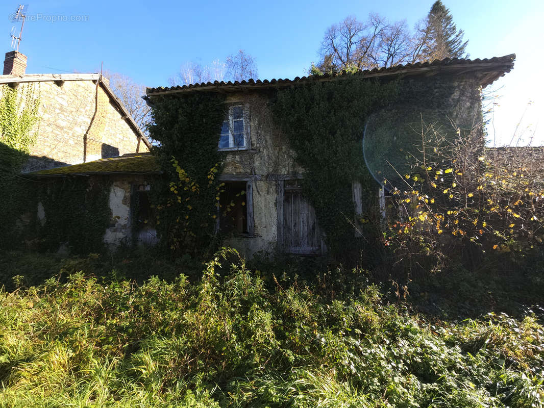 Maison à LINARDS