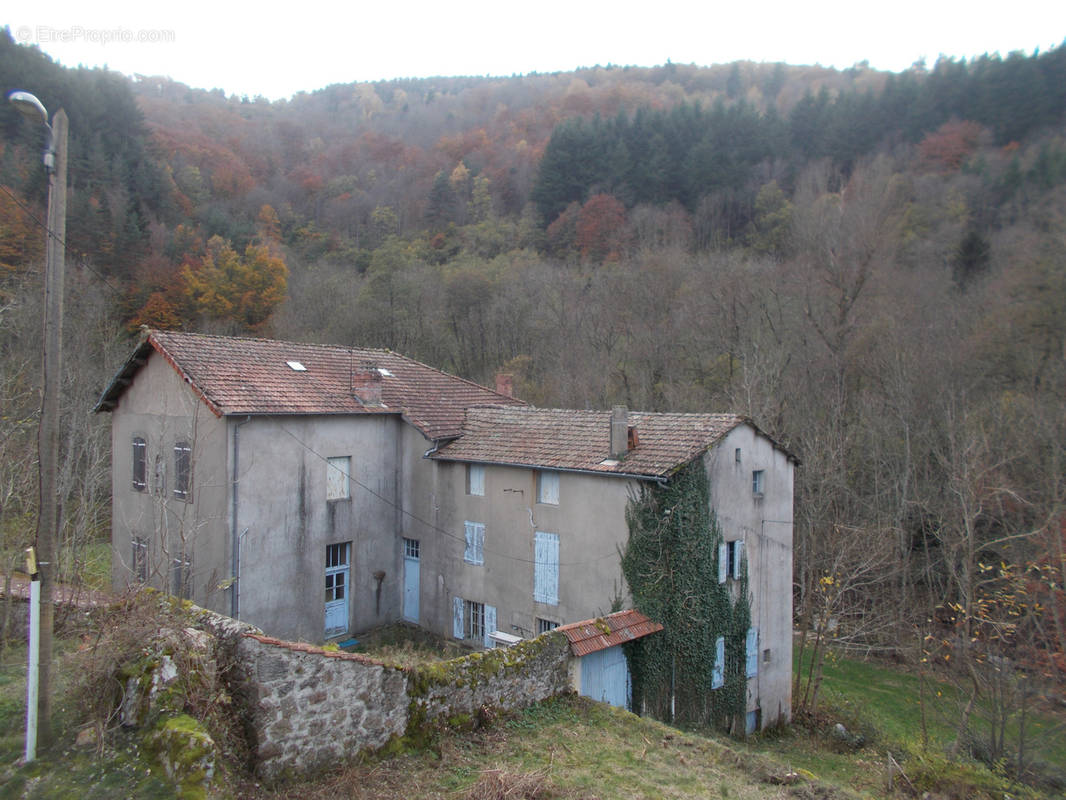 Maison à SAINT-PIERRE-SUR-DOUX