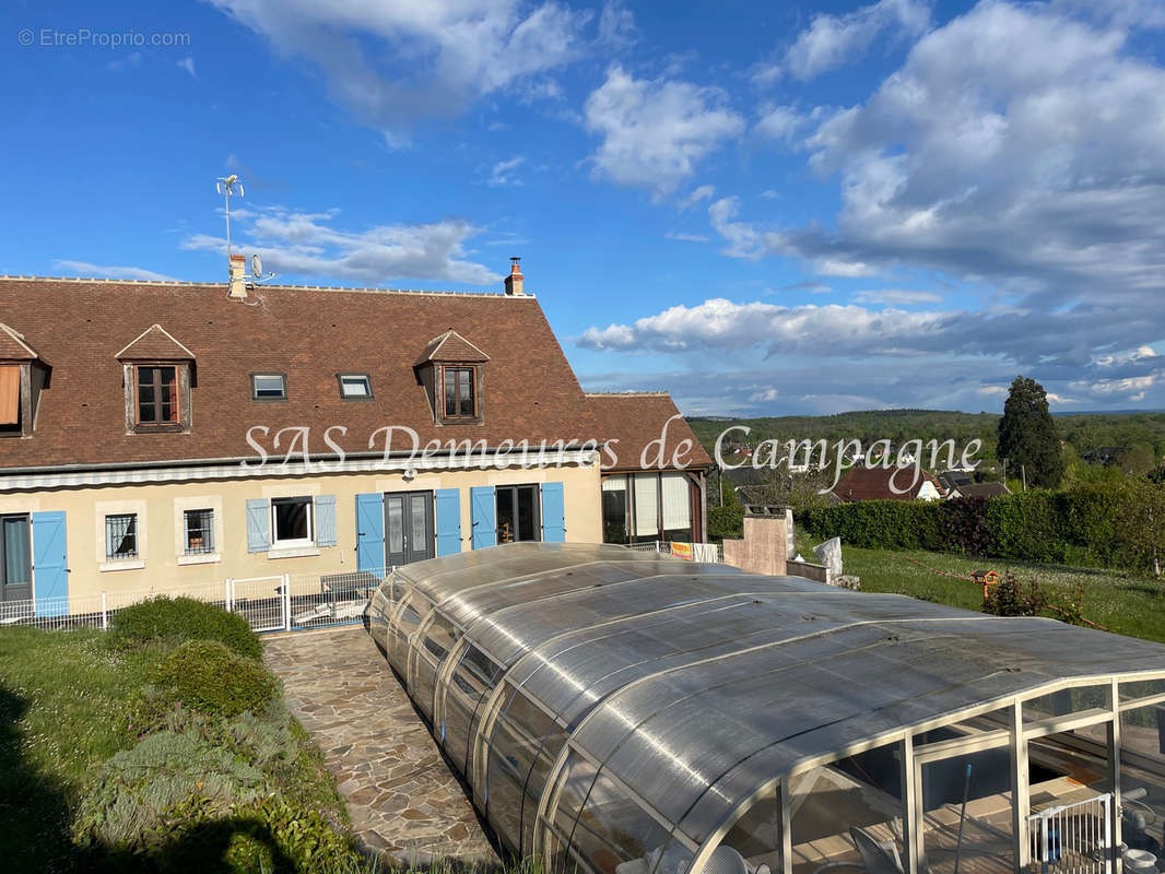 Maison à SAINT-SATUR