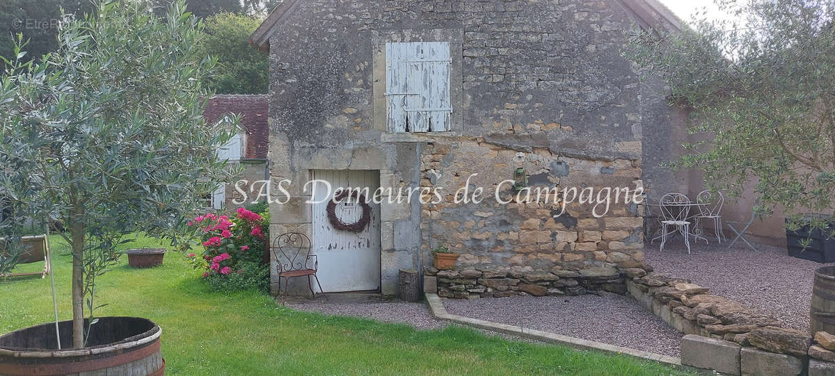 Maison à POUILLY-SUR-LOIRE