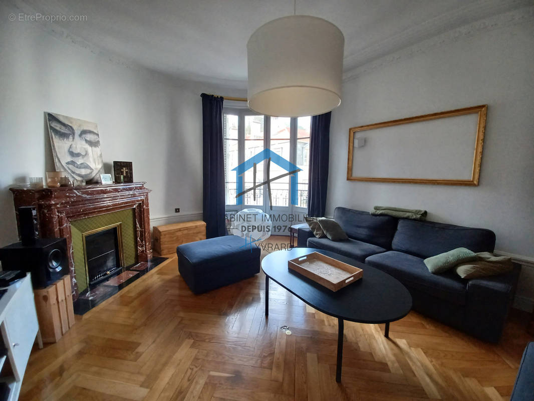 Appartement à SAINT-ETIENNE