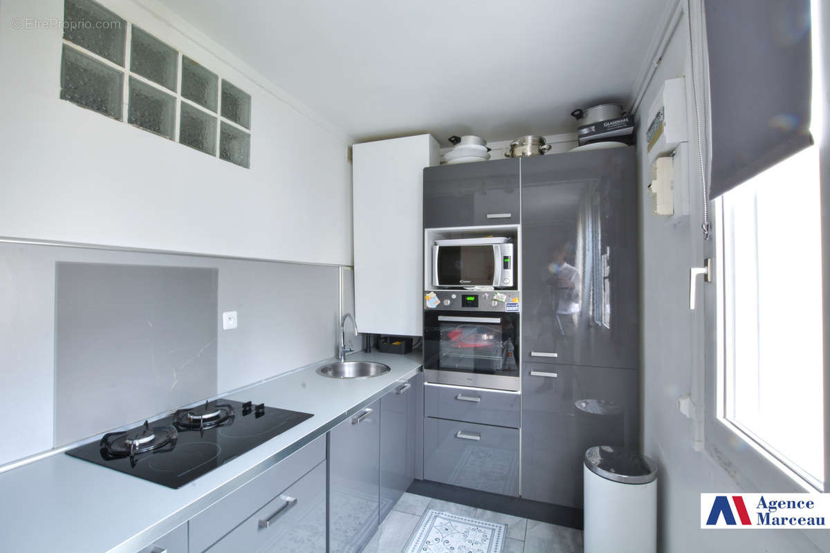 Appartement à COURBEVOIE