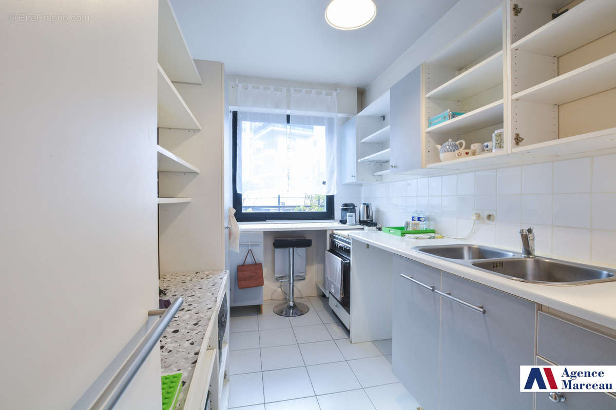 Appartement à COURBEVOIE