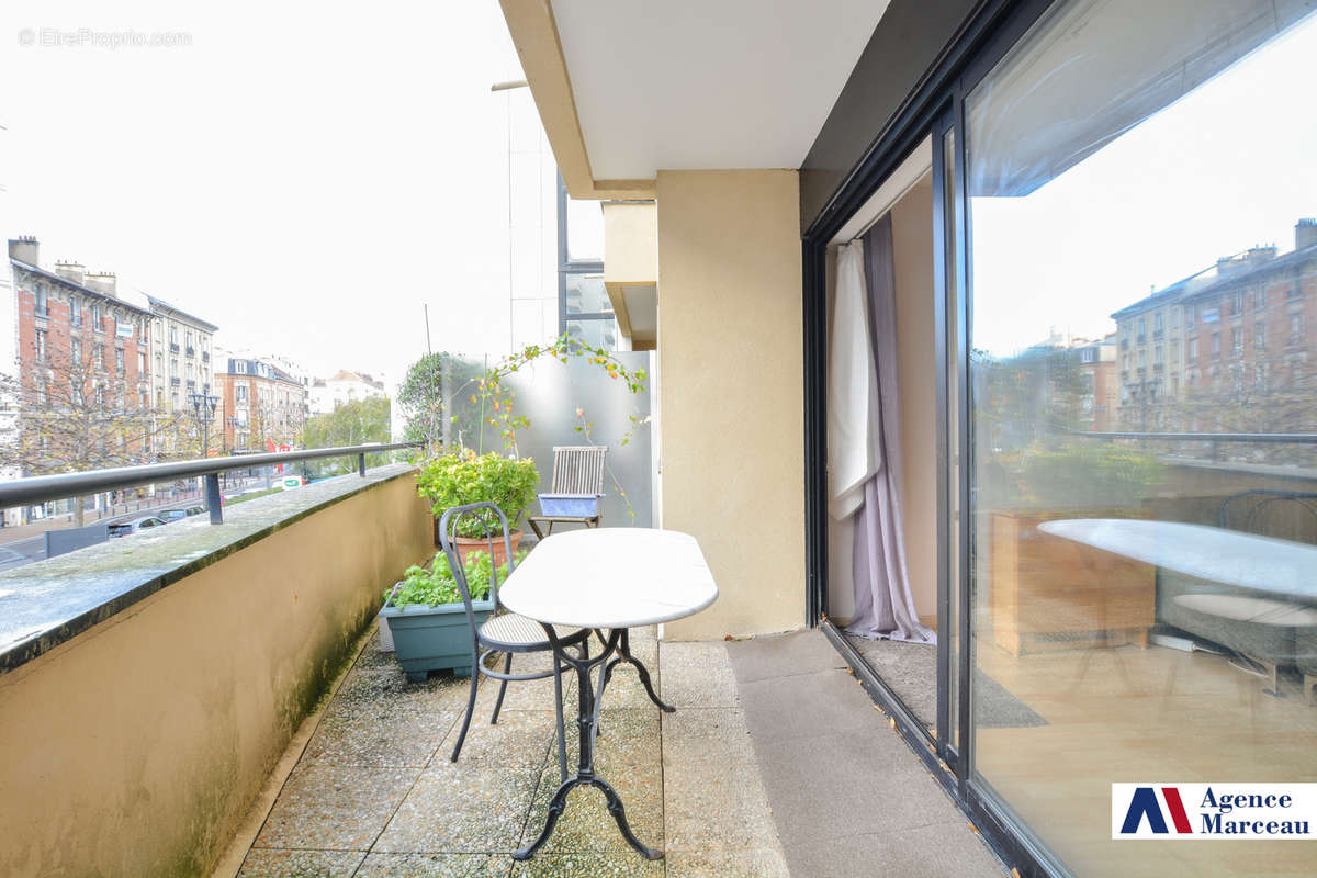 Appartement à COURBEVOIE