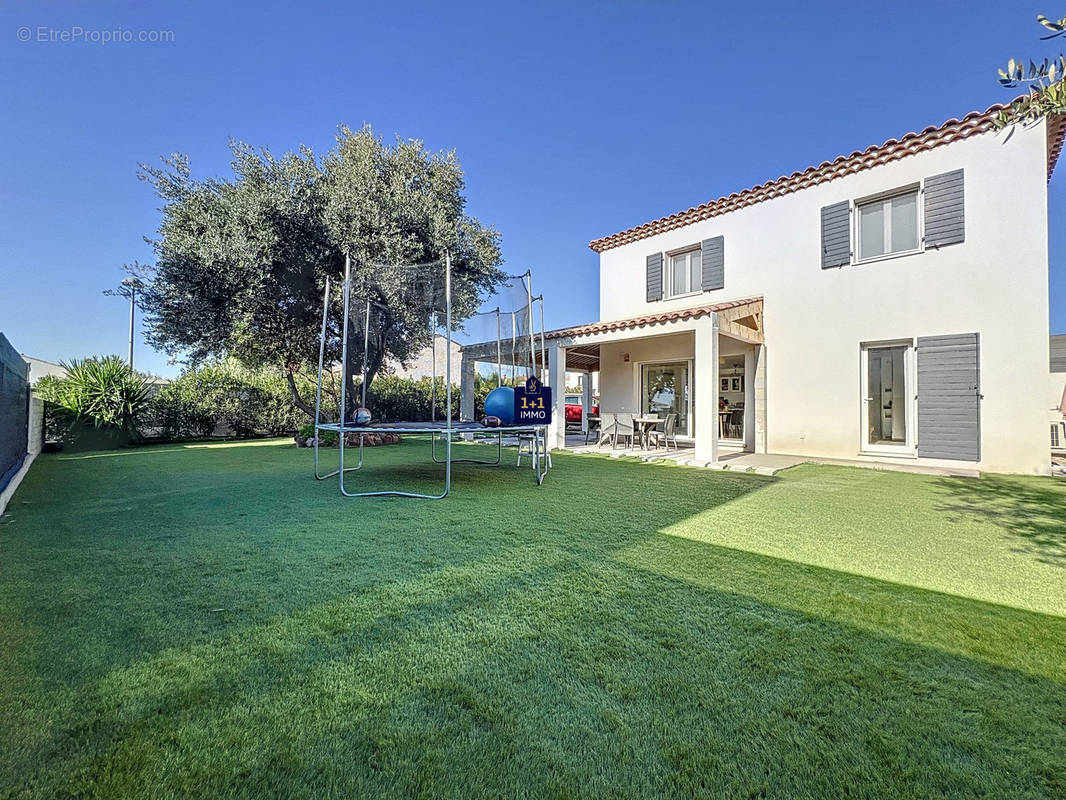 Maison à PUGET-SUR-ARGENS