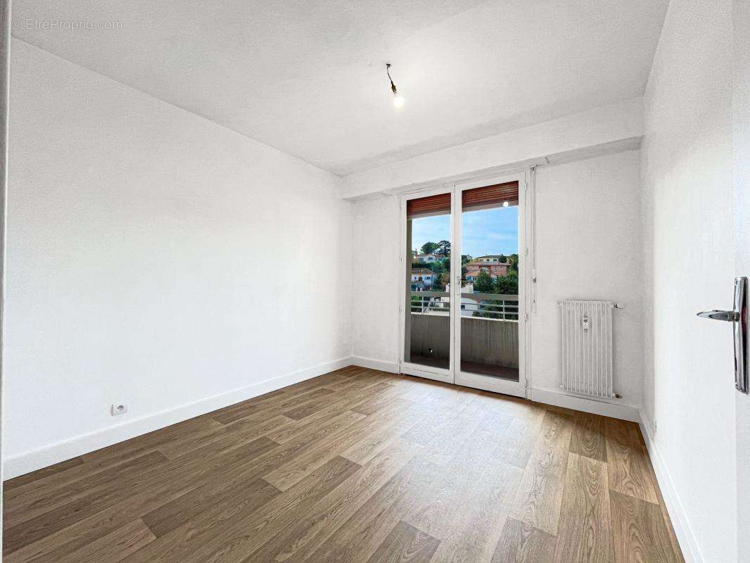 Appartement à VENCE