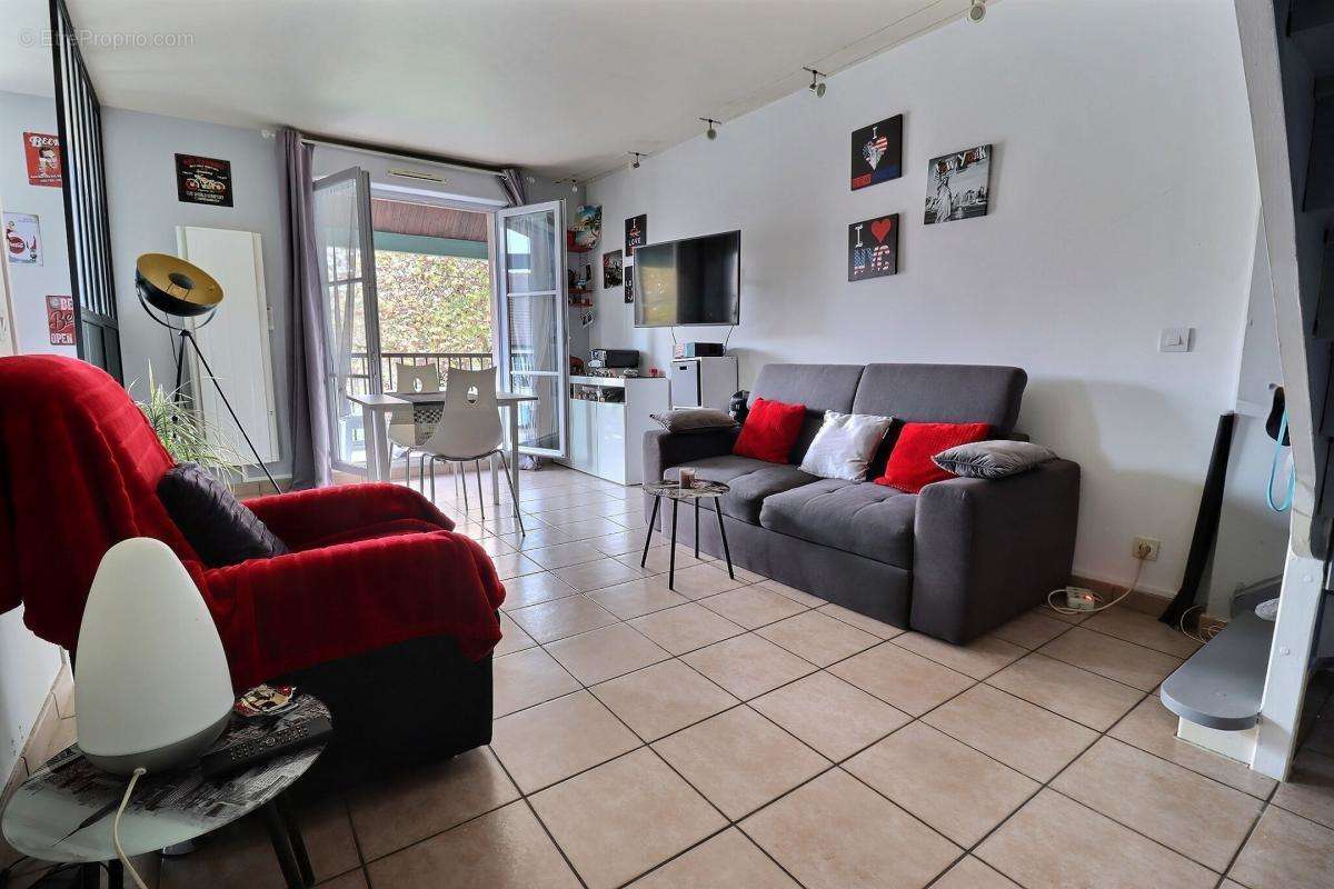 Appartement à SERRIS