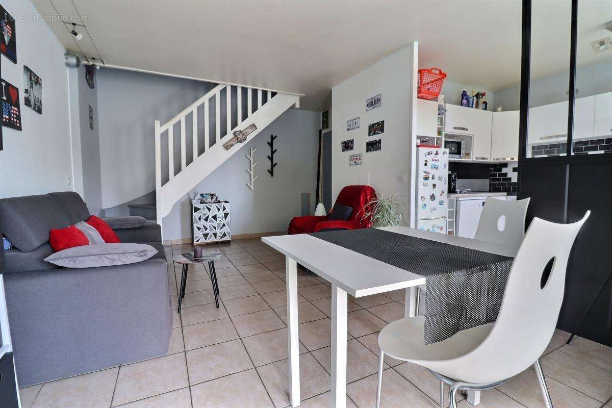 Appartement à SERRIS