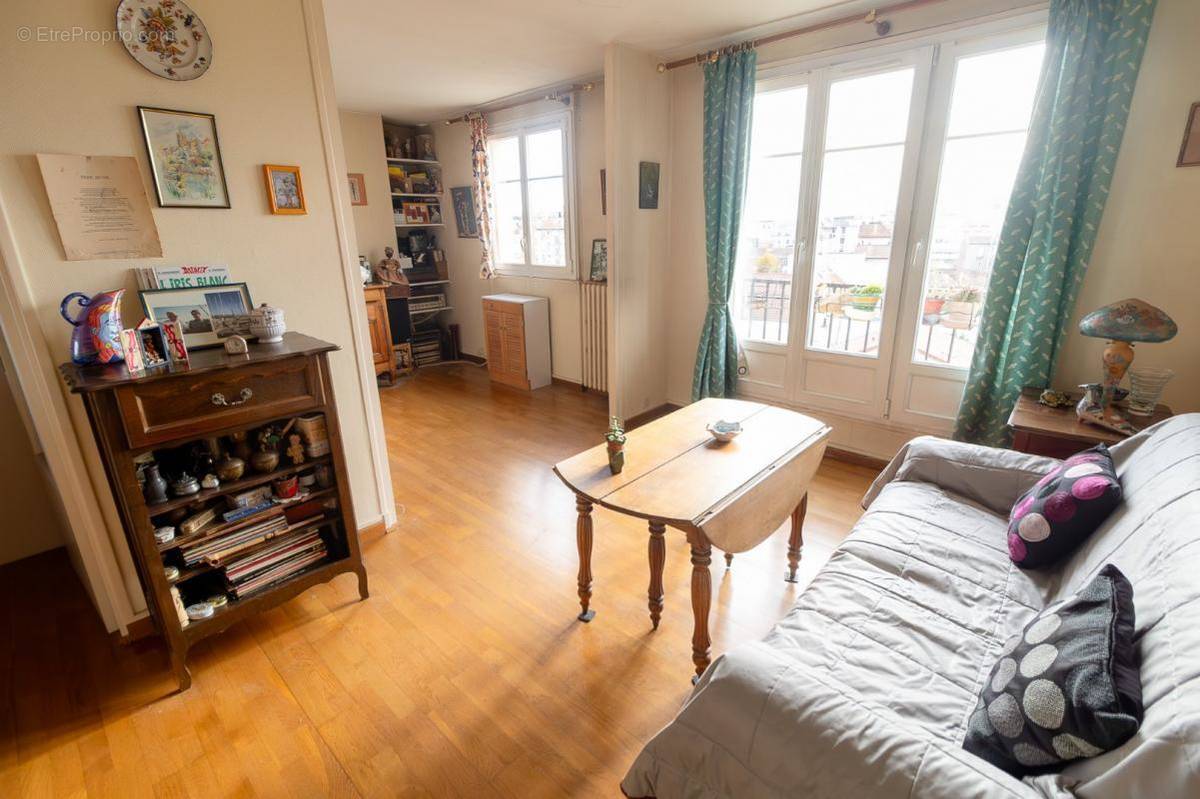 Appartement à FONTENAY-SOUS-BOIS