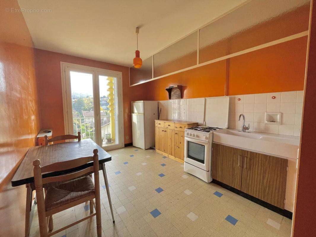 Appartement à AIX-LES-BAINS