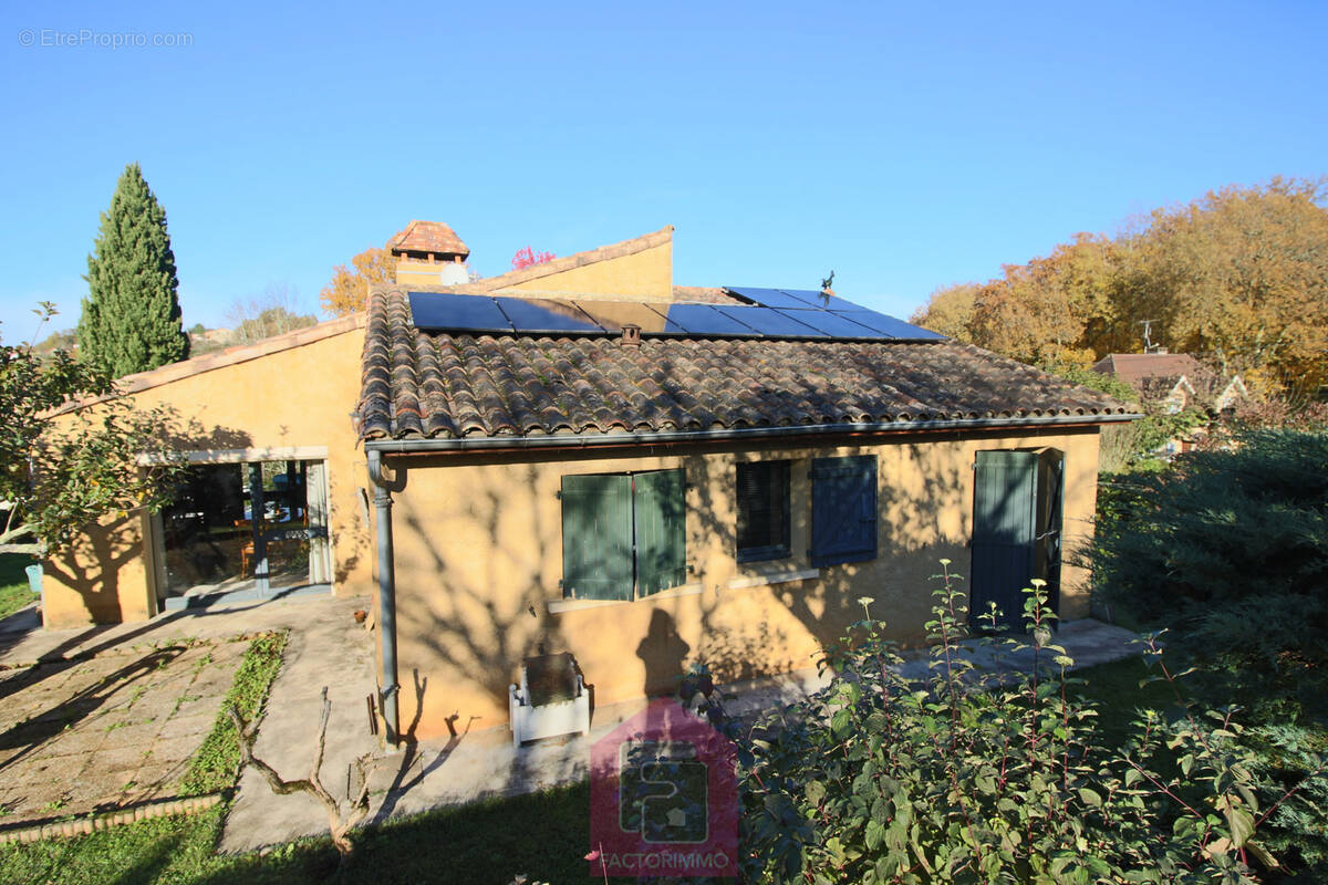 Maison à PUY-L&#039;EVEQUE