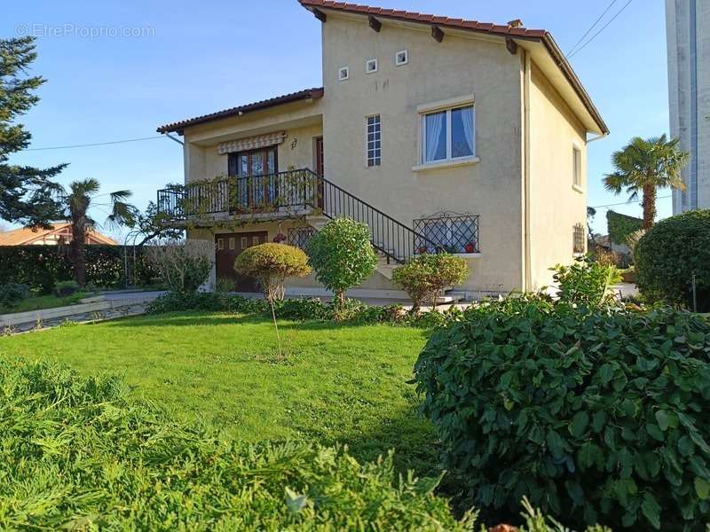 Maison à AIRE-SUR-L&#039;ADOUR