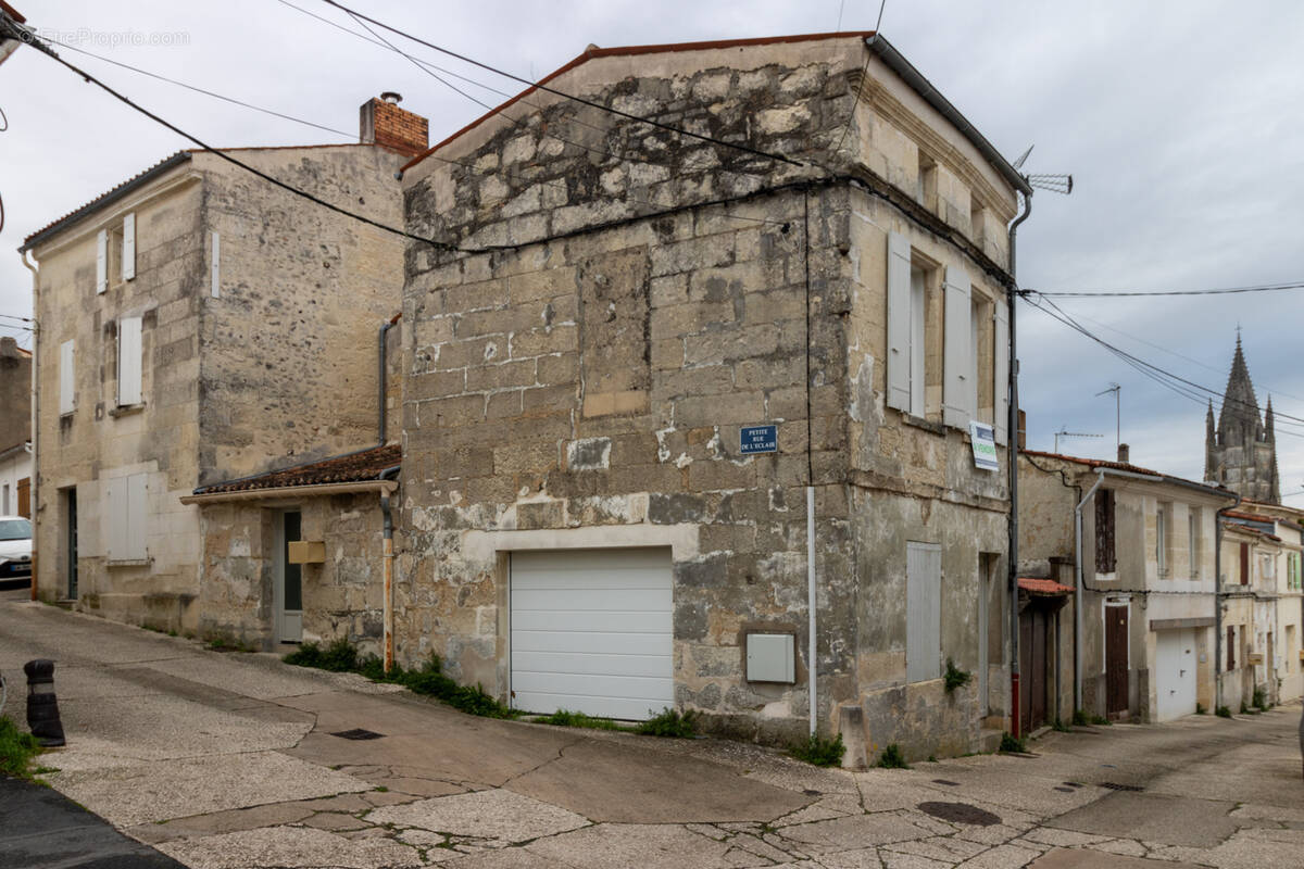 Maison à SAINTES