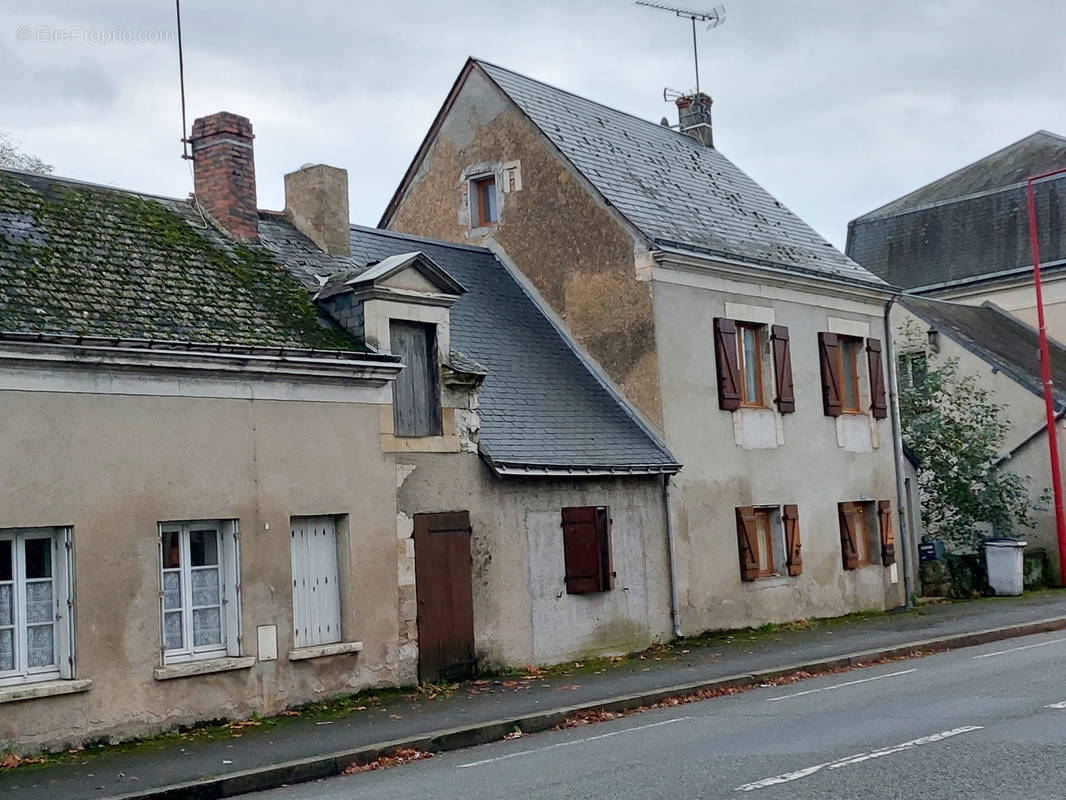 Maison à CLERMONT-CREANS