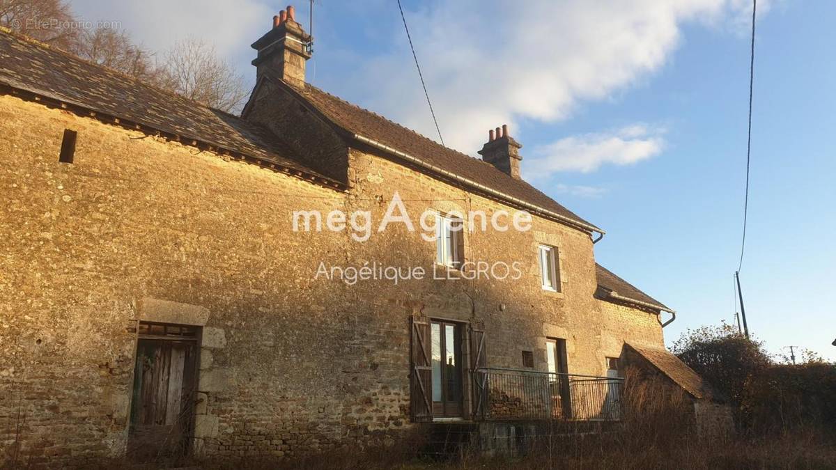 Maison à LA FERRIERE-BOCHARD