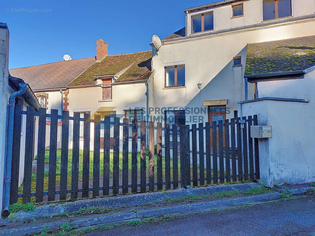 Maison à TRIGUERES