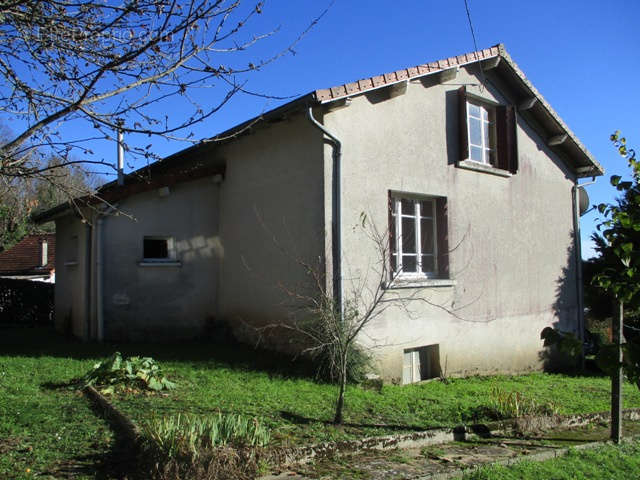 Maison à LES CARS