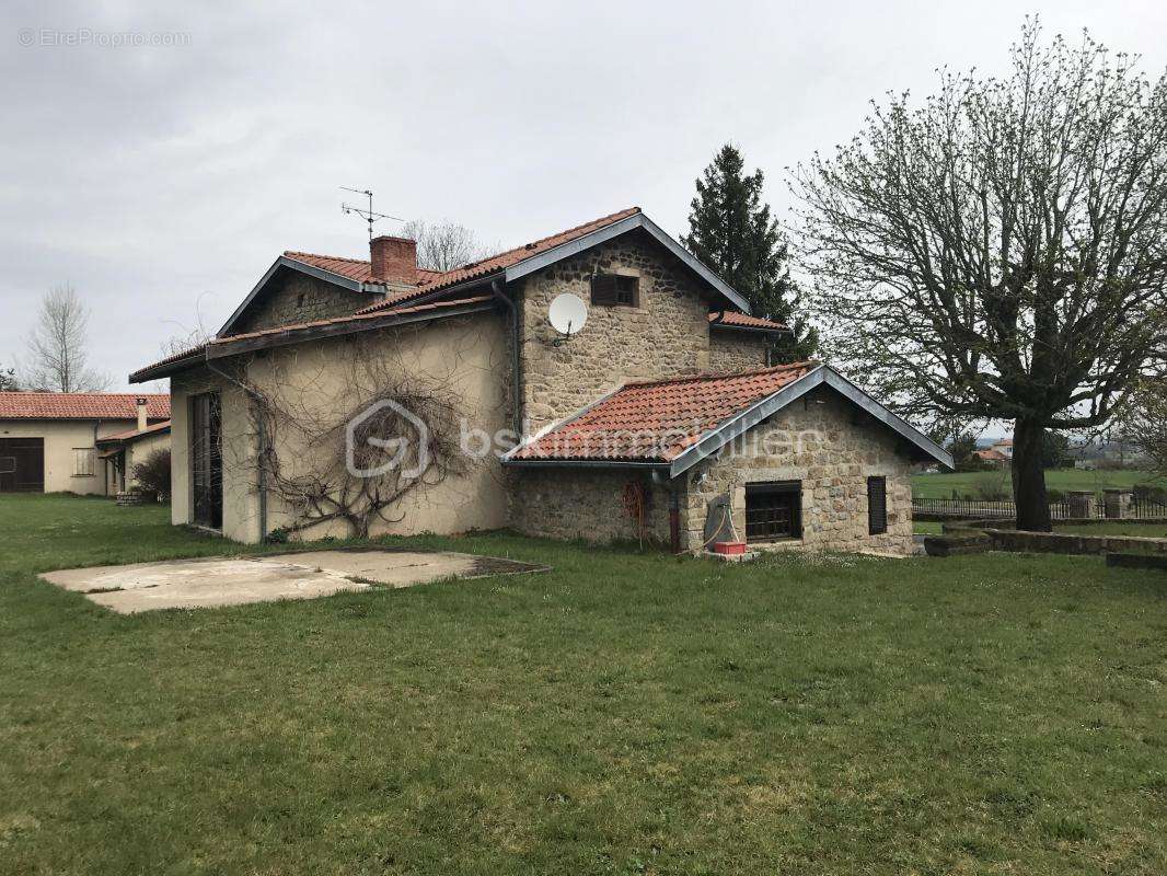 Maison à BELLEVUE-LA-MONTAGNE