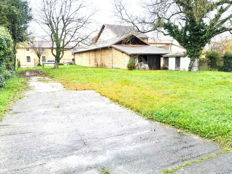 Maison à TRIE-SUR-BAISE