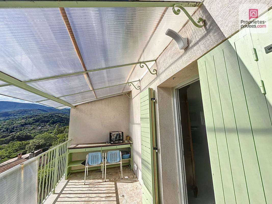 Appartement à FAYENCE