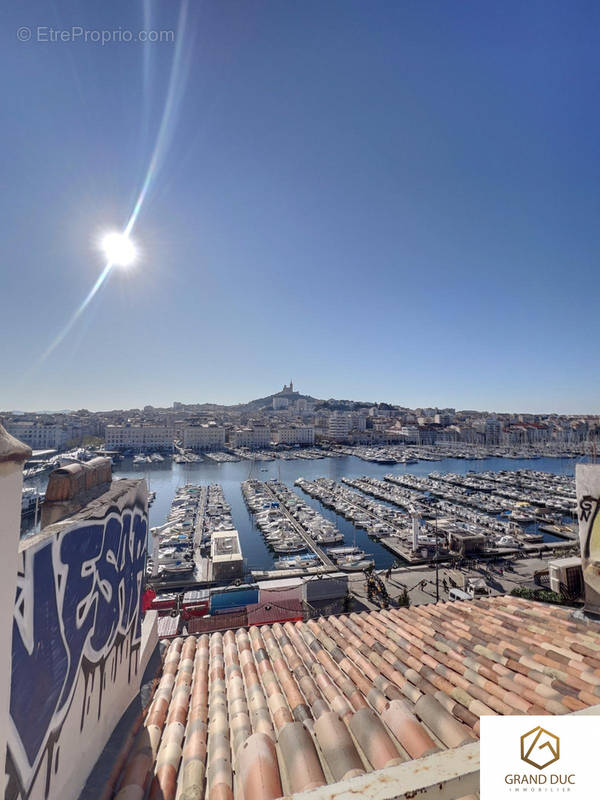 Appartement à MARSEILLE-2E