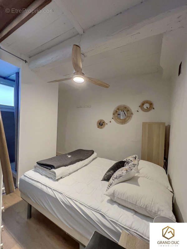 Appartement à MARSEILLE-2E