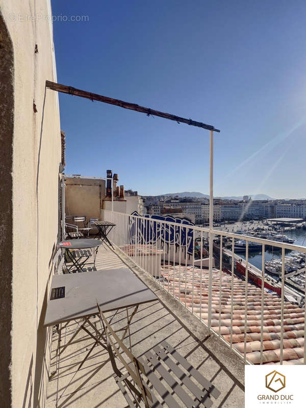 Appartement à MARSEILLE-2E