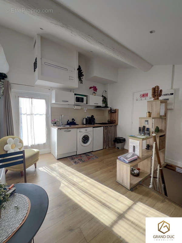 Appartement à MARSEILLE-2E