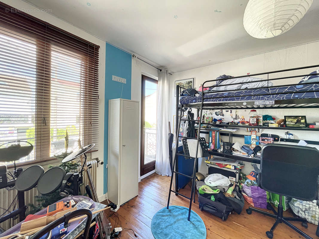 Appartement à NANTERRE