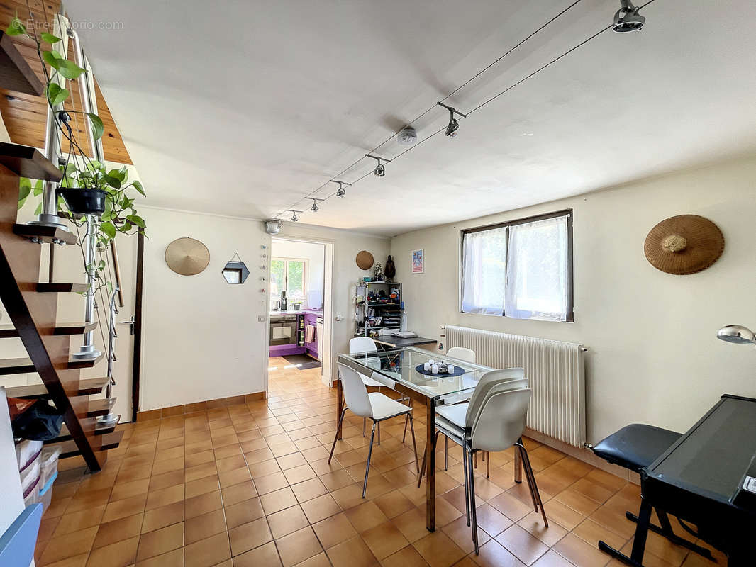 Appartement à NANTERRE