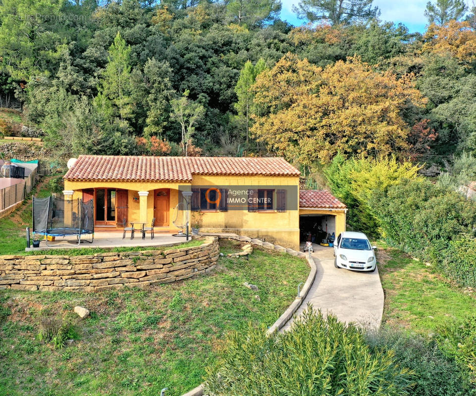 Maison à MEOUNES-LES-MONTRIEUX