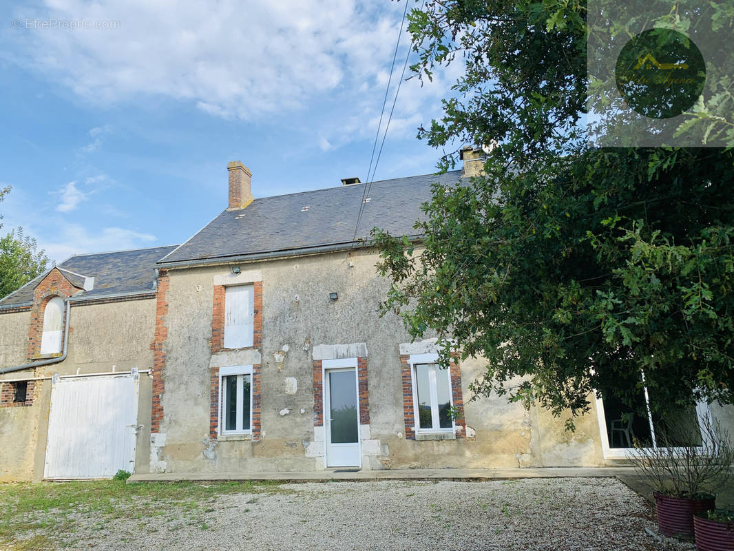 Maison à COURTENAY