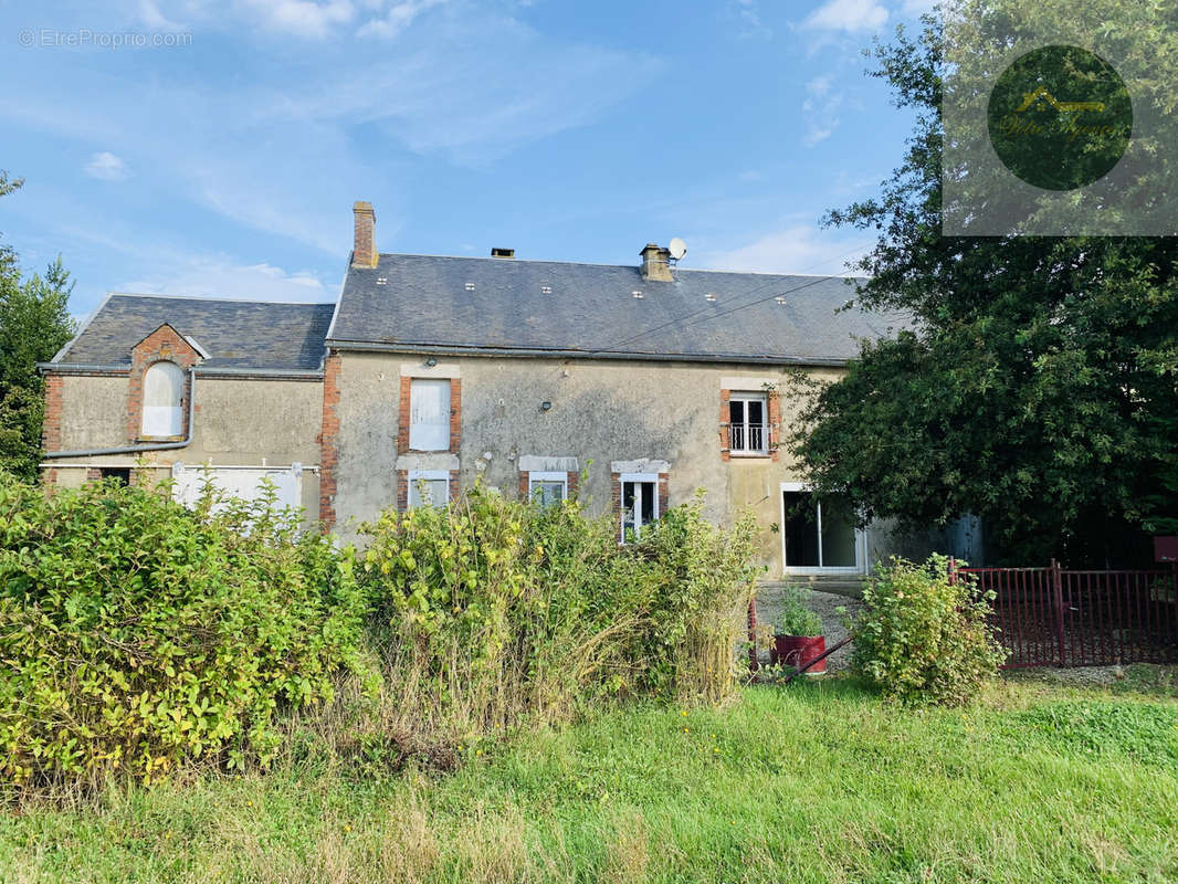 Maison à COURTENAY