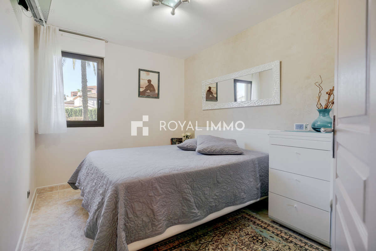 Appartement à HYERES