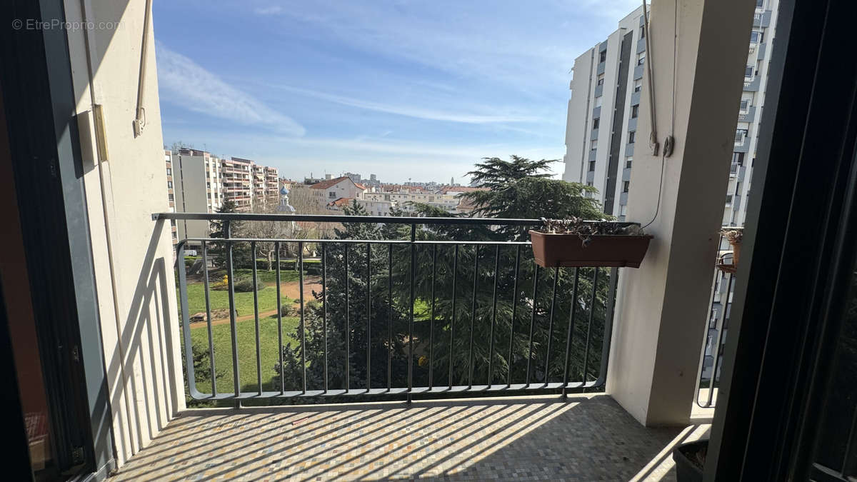 Appartement à LYON-6E